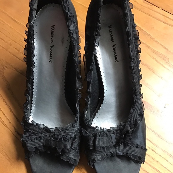 Black peep toe heels