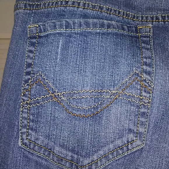 Jeans - Picture 3 of 4