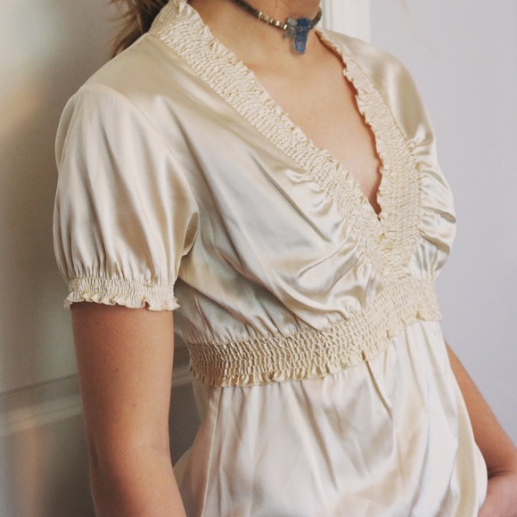 BCBG MAXAZRIA Silk Cream Blouse - Picture 2 of 3