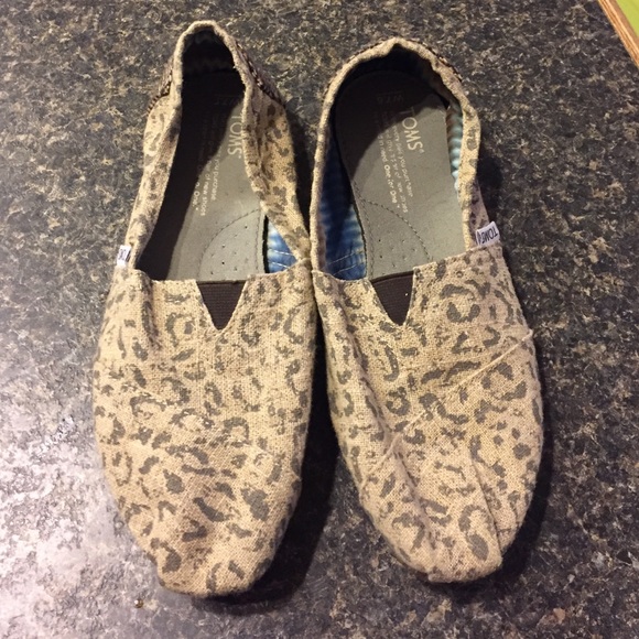 Cheetah Print TOMS 7.5