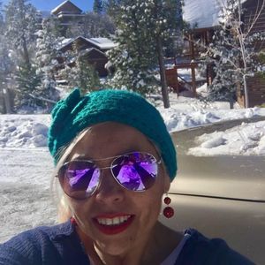 Meet your Posher, Jackie