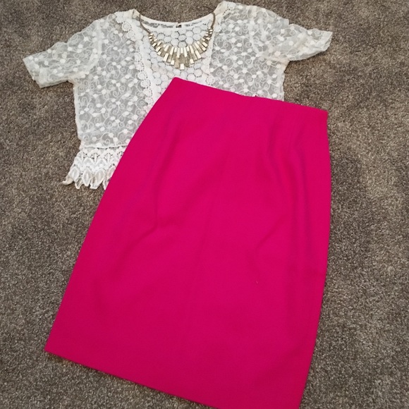 Fuschia💖 knee length classic pencil skirt