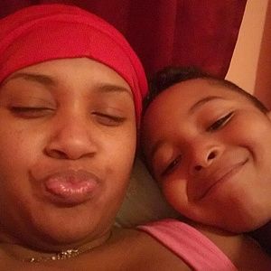 Meet your Posher, Yonette