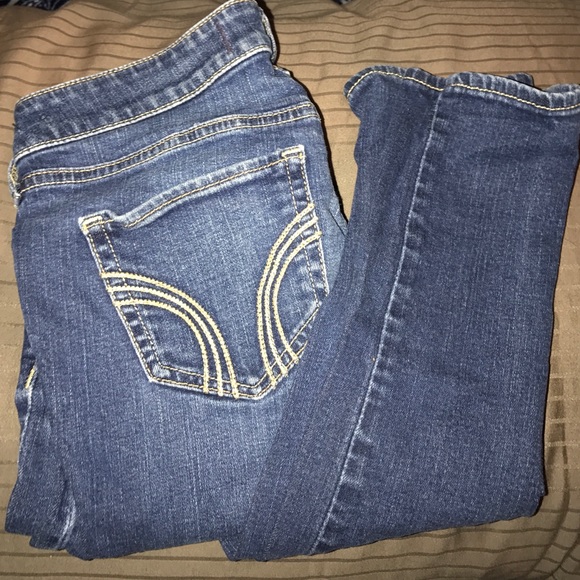 Medium wash hollister skinny jeans