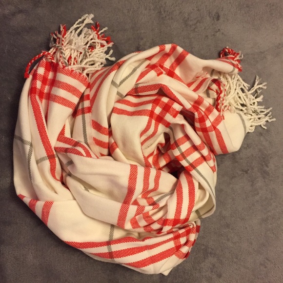 Old Navy blanket scarf