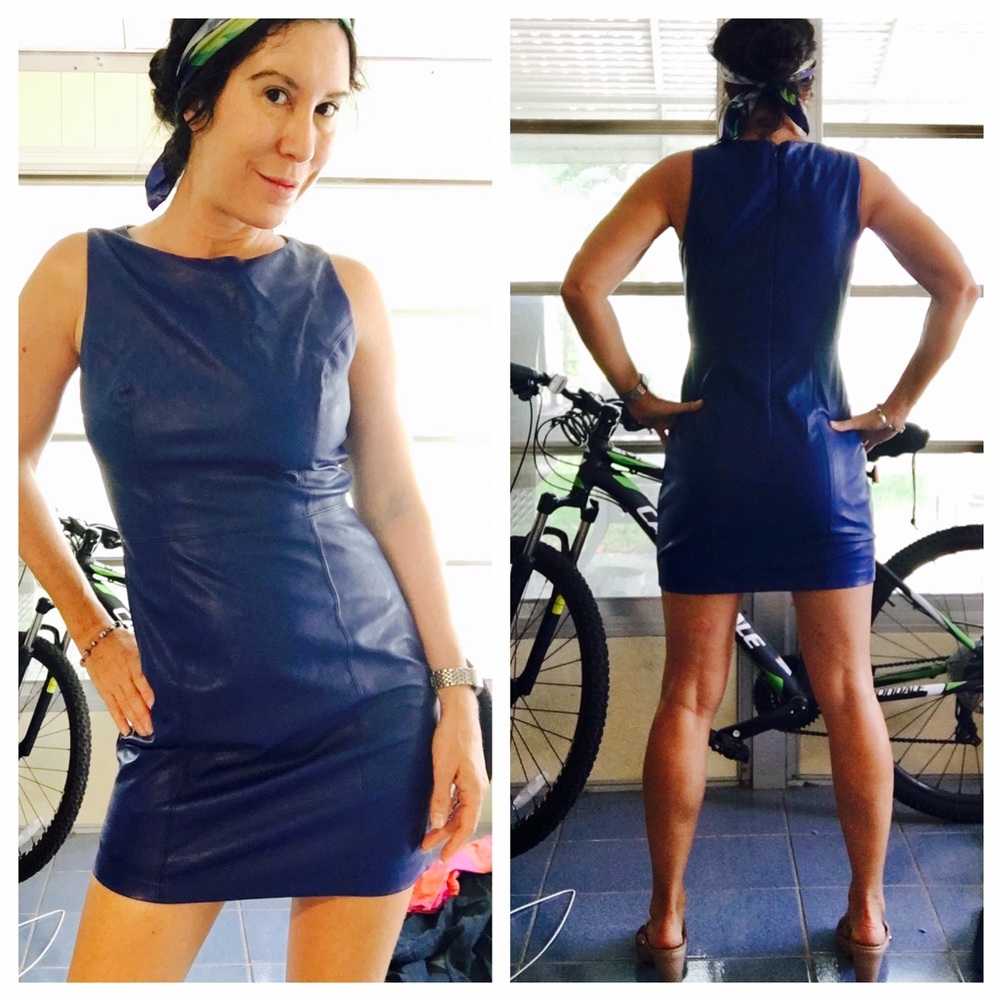 Gifted. leatherish dress, zips in back fully lined - Picture 1 of 4