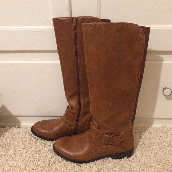 Size 8 American Eagle Outfitters riding boots