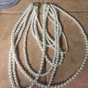 Pretty pearl necklace