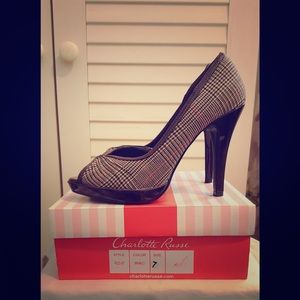 Houndstooth d'orsay peep-toe pumps