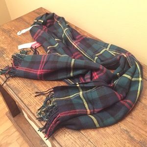 Sale!!! NWT scarf