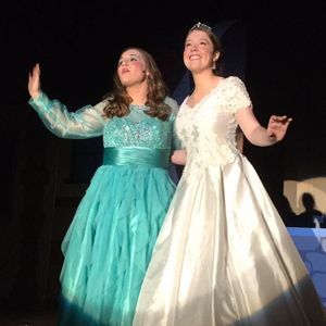 Meet your Posher, Emma