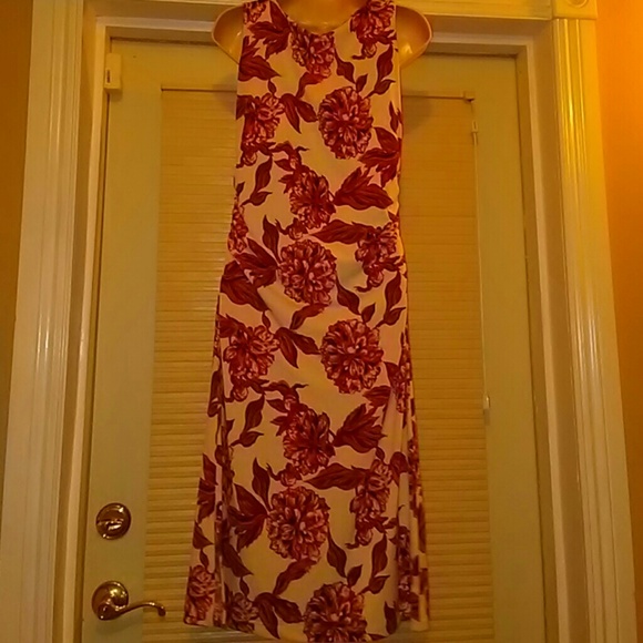 Dress - Picture 2 of 4