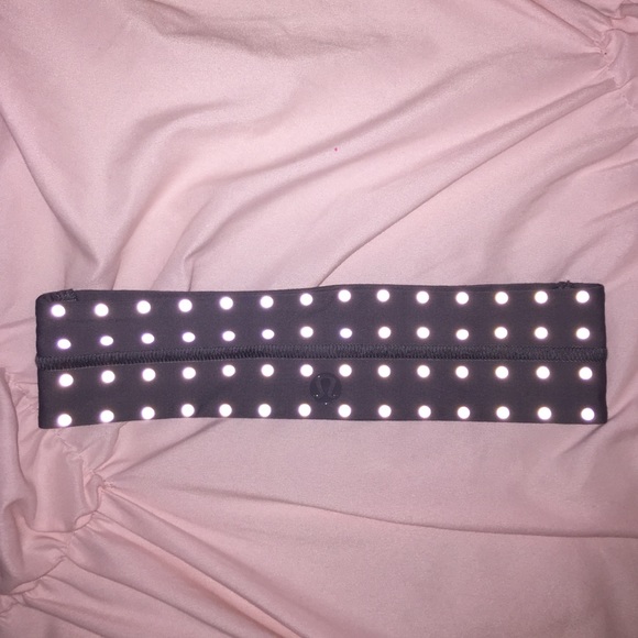 Lululemon reflexive headband