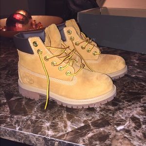 Pre-owned Kids Timberlands