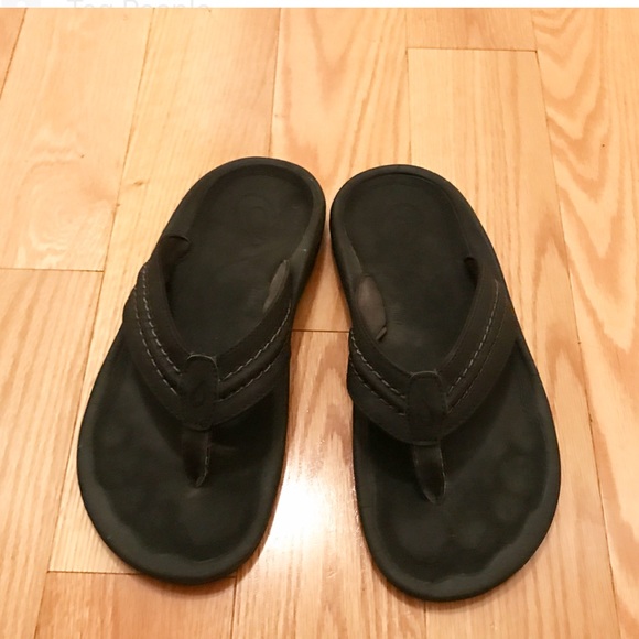 Men's Black OluKai Flip Flops - Size 10
