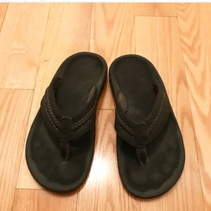 Men's Black OluKai Flip Flops - Size 10