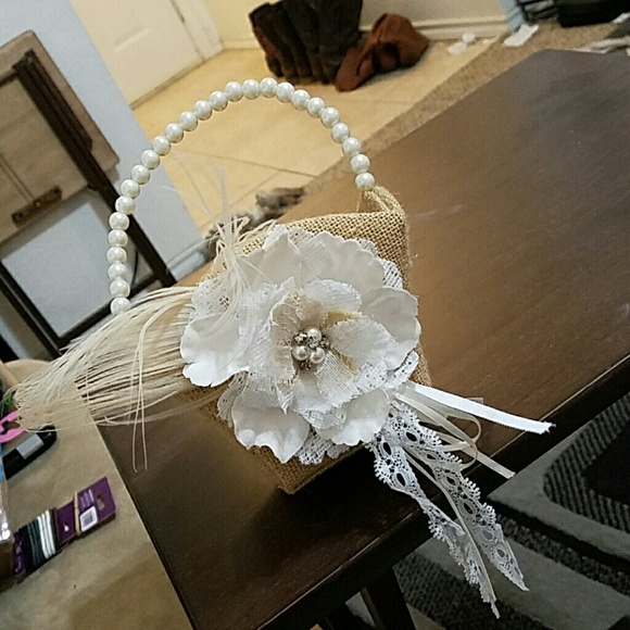 Decorative basket