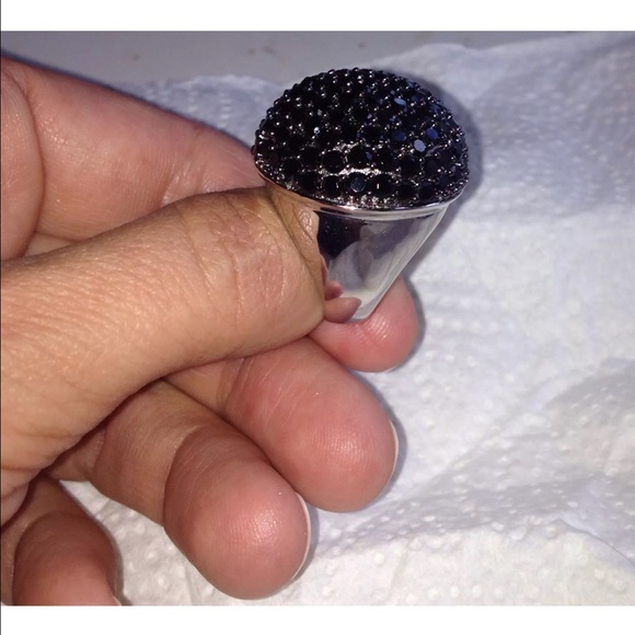 Black spinel party cocktail ring - Picture 4 of 4