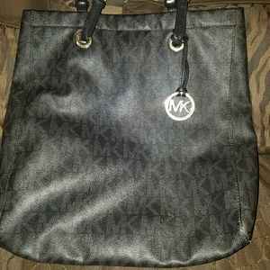 🛇SOLD🚫Michael Kors Handbag