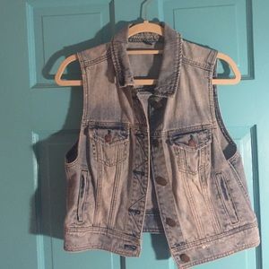 American Eagle Jean Vest