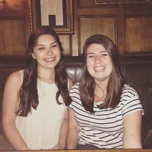 Meet your Posher, Mia