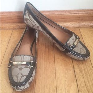 Coach flats