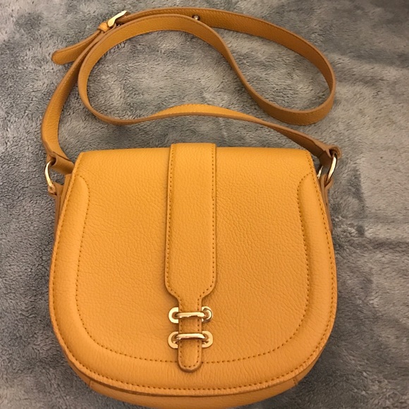 Banana Republic cross body purse
