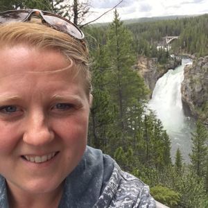 Meet your Posher, Loni