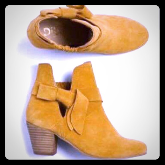 mustard bootie