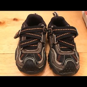 Toddler size 6 sneakers