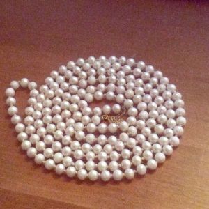 High end gold tipped pearl necklace