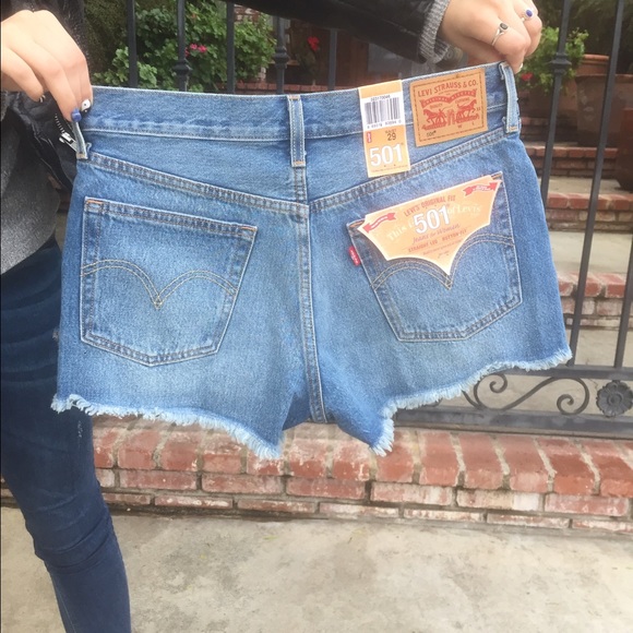 NWT Levi's 501 cutoff shorts, medium wash - Picture 2 of 3