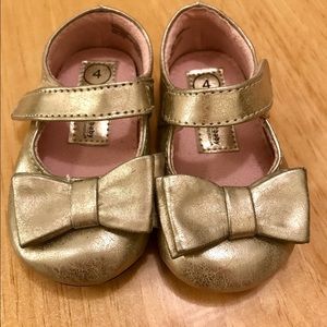 Toddler size 4 metallic gold shoes