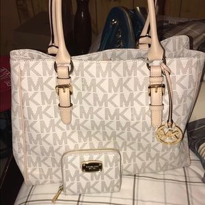 💘RESERVED FOR BEKASMURF💘