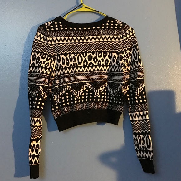H&M patterned sweater - Picture 3 of 3