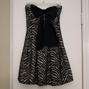 NEW sweetheart style bow top zebra lace dress