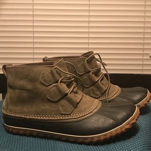 Sorel Out N About Leather Booties 8