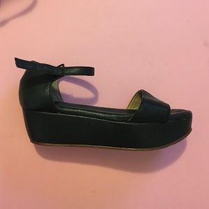 Leather flatforms