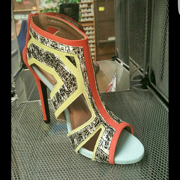 Open toe heel