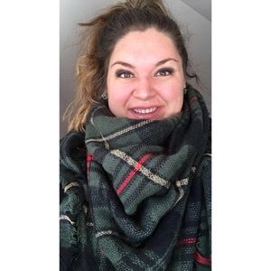 Meet your Posher, Melanie