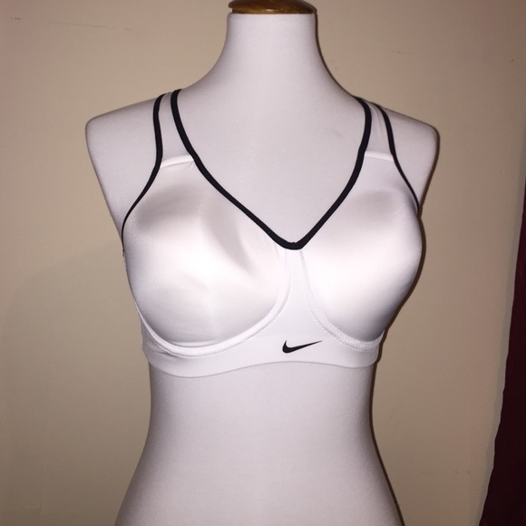 New With Tags!! NIKE.   Pro Rival Sports Bra