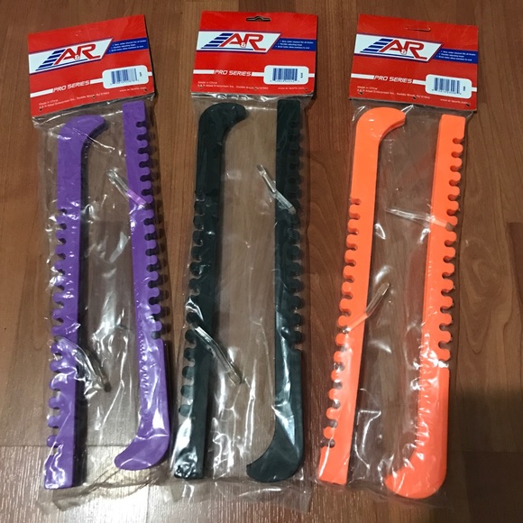 Ice skate blade protector