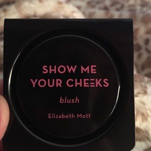 Brand new "show me your cheeks" blush