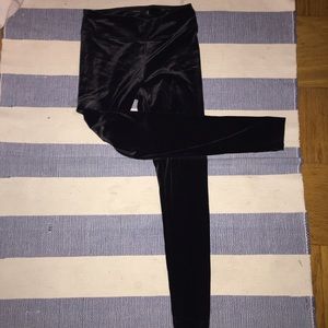 Aritzia velvet leggings