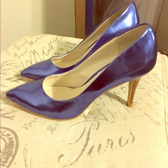 Brand new, never worn Steve Madden shoes.