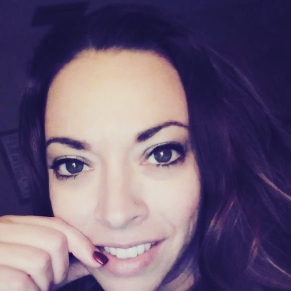 Meet your Posher, Jessica - Picture 1 of 1