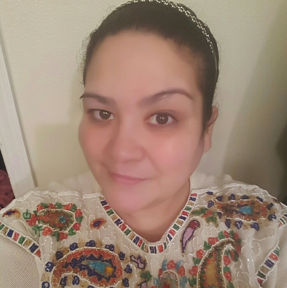 Meet your Posher, Elva - Picture 2 of 2