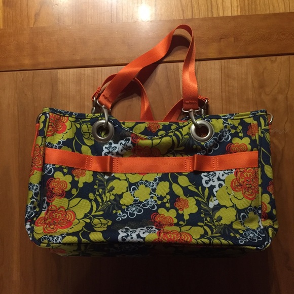 Haiku woman's tote