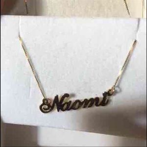 Naomi 14k yellow gold nameplate (brand new)