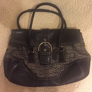 Large signature Coach bag